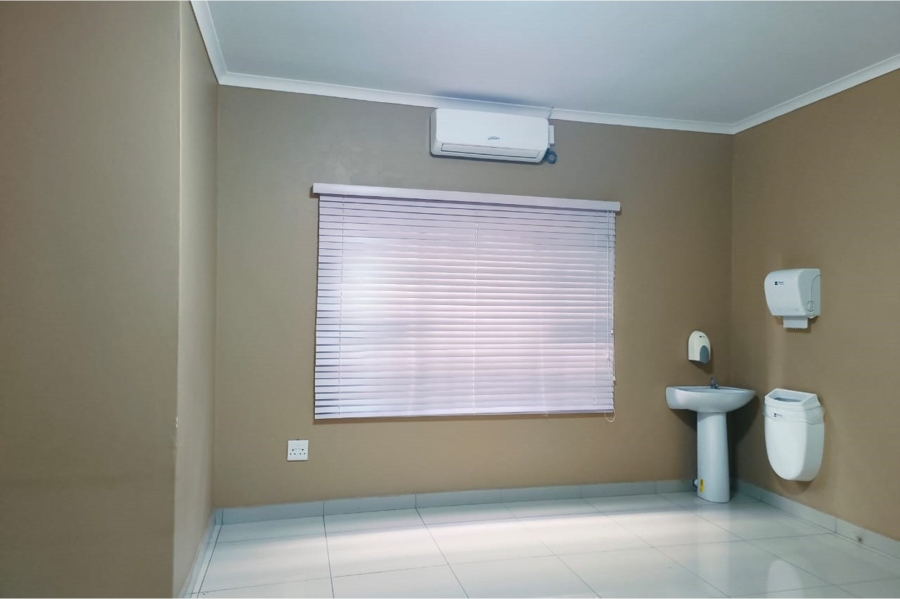 To Let commercial Property for Rent in Mogwase North West